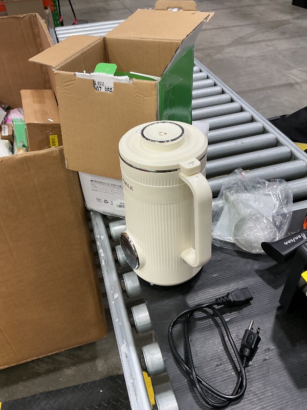 Photo 1 of **MINOR DAMAGE - USED**
KIDISLE 8 in 1 Nut Milk Maker Blender, 32oz Homemade Soy, Almond, Oat, Coconut, Plant Based and Non Dairy Beverages, Automatic Soybean Machine With Delay Start/Keep Warm/Boil Water, Cream