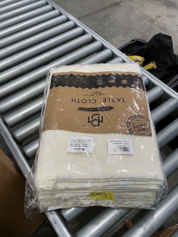 Photo 1 of *USED*
BRILLMAX 6 Pack Ivory Round Tablecloths 120 Inch - Circle Bulk Linen Polyester Fabric Washable Table Cloth Cover for Wedding Reception Banquet Birthday Party Buffet Restaurant