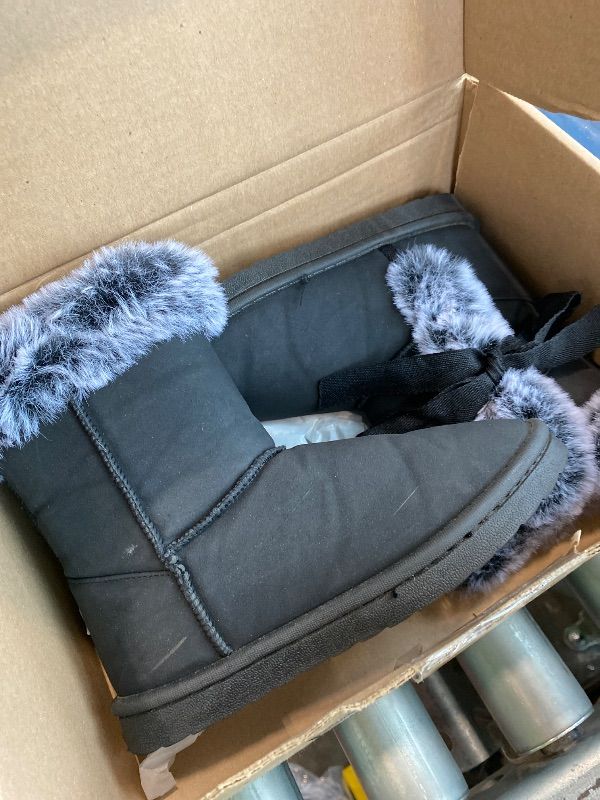 Photo 1 of **MINOR DAMAGE - USED**
K KomForme Girls Kids Snow Boots Warm Fur Lined Slip On Outdoor Winter Shoes Lightweight Comfy?Little/Big Kids?, Size 2