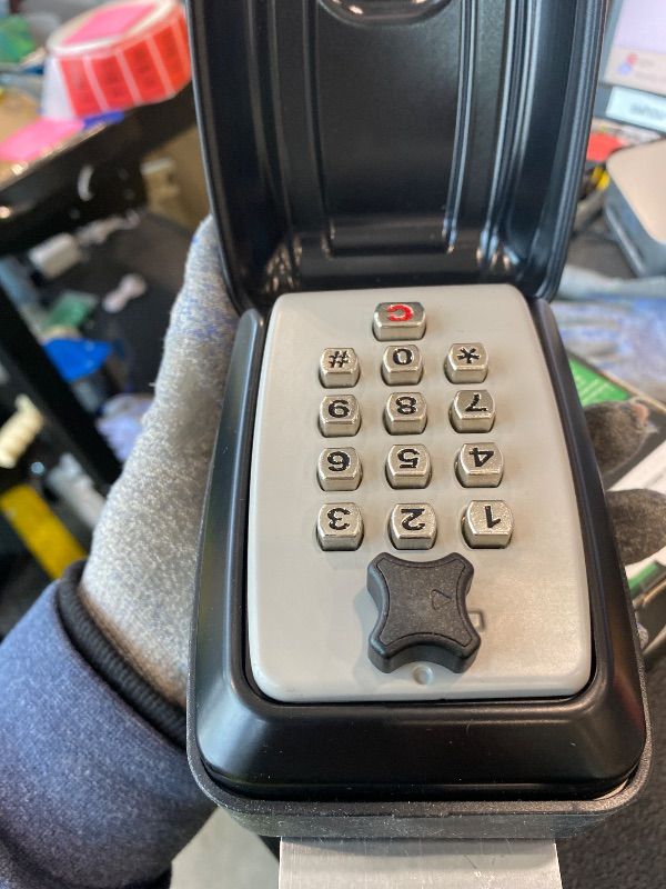 Photo 1 of *MINOR DAMAGE - USED*
Upgrade SL-591 Car Key Lock Box, Car Window Lock Box for Turo, Car Window Punch Button LockBox, Vehicle Window Key Box, Vehicle Window Lock Box fit for Ride Share, Turo, GetAround,10 Year Warranty