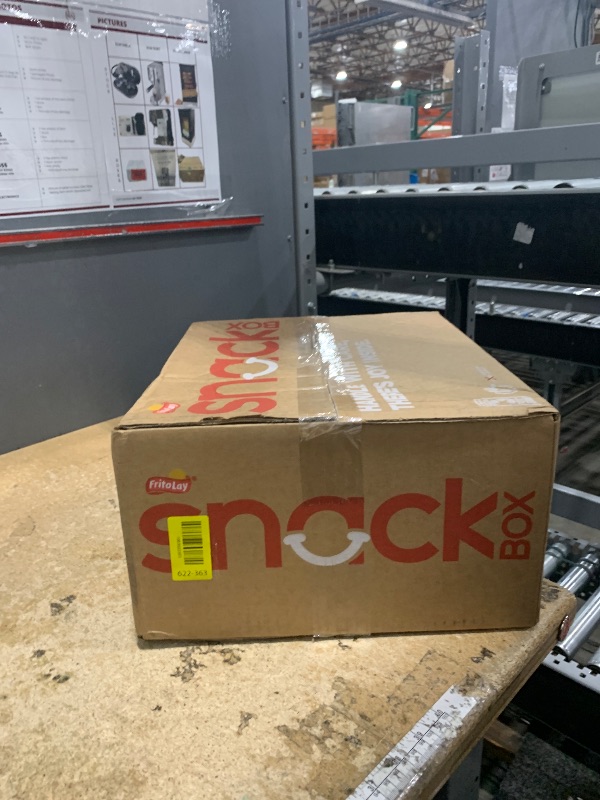 Photo 1 of *1/27/2026* Simply, Cheetos White Cheddar Puffs & Crunchy Variety Pack, 0.875 Ounce (Pack of 36)