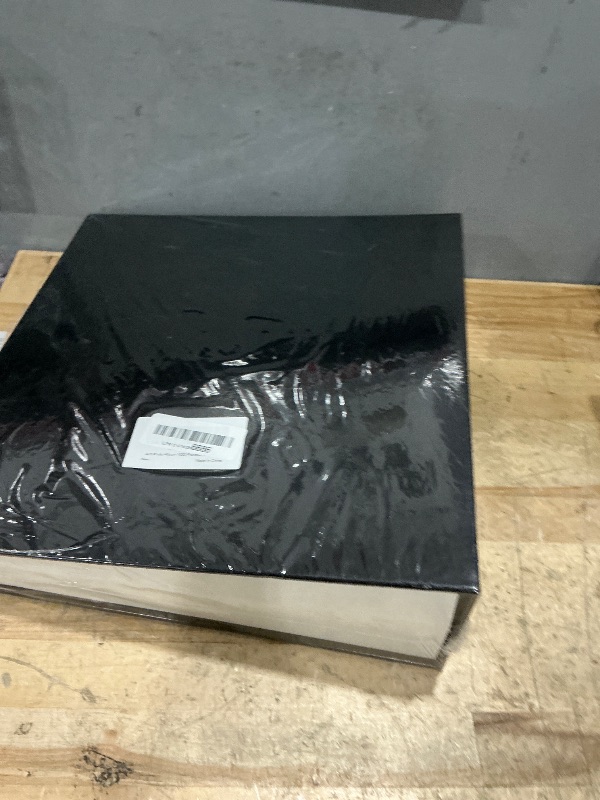 Photo 1 of 1000 Pocket Photo Album 4x6 Leather Cover, Extra Large Capacity Holds 1000 Horizontal and Vertical Photos, Acid Free Non Stick Pages with Front Window, Perfect for Wedding Family Baby Memories (Black)