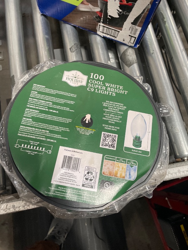 Photo 1 of 100 cool white super bright c9 lights 