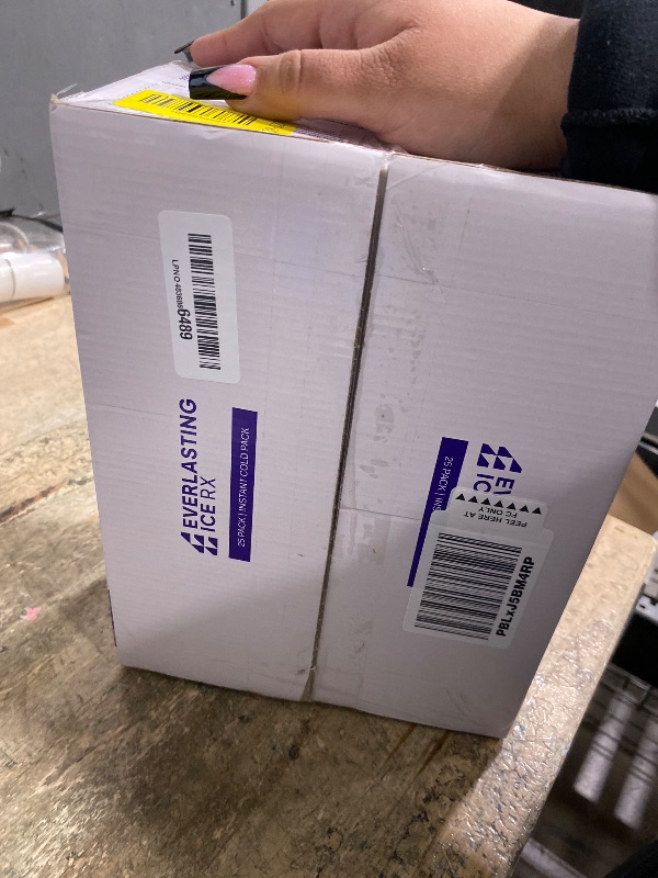 Photo 1 of 25 Pack - Instant Cold Packs - Instant Ice Packs for Injuries | Disposable Cold Compress Ice Pack for Pain Relief, Swelling, Inflammation, Sprains, Toothache - Cold Pack for Athletes