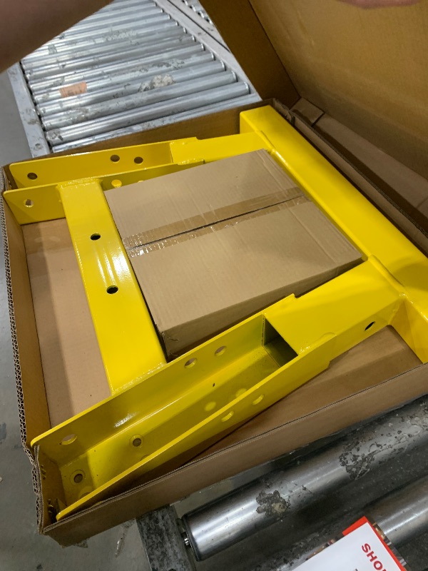 Photo 1 of ***PARTS ONLY**shop crane