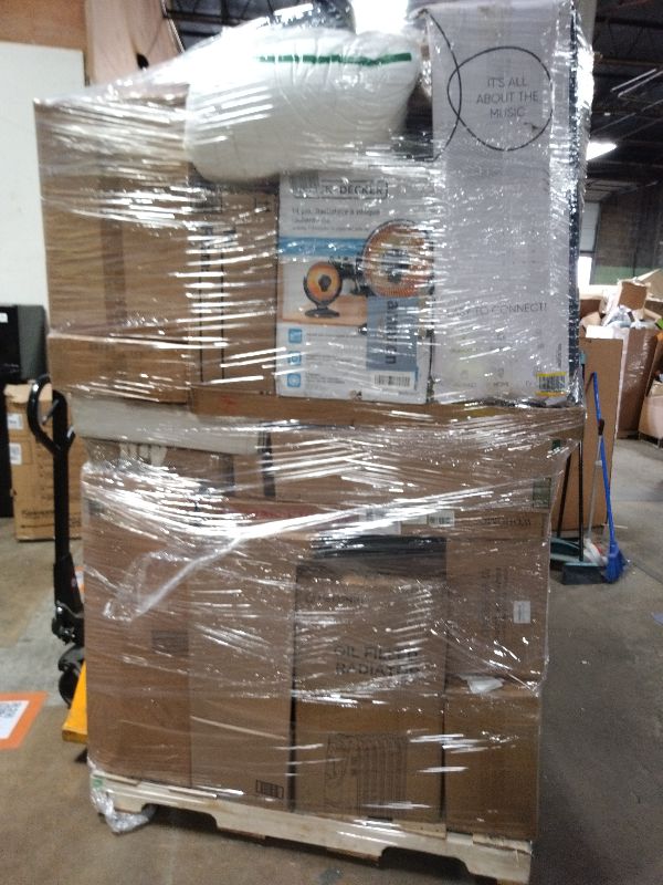 Photo 1 of As is General Merchandise pallet roughly 60 item