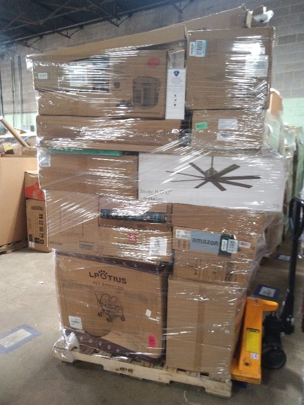 Photo 1 of As is General Merchandise pallet roughly 60 item