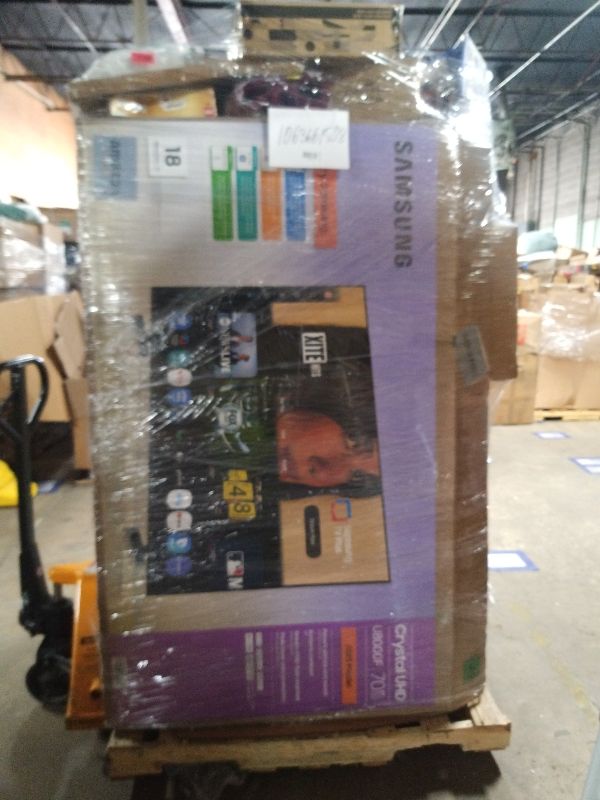 Photo 1 of As is General Merchandise pallet roughly 60 item