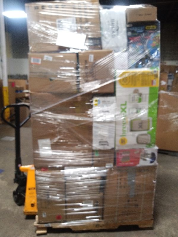 Photo 1 of As is General Merchandise pallet roughly 60 item