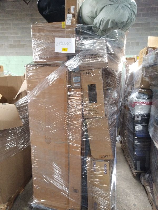 Photo 1 of As is General Merchandise pallet roughly 60 item