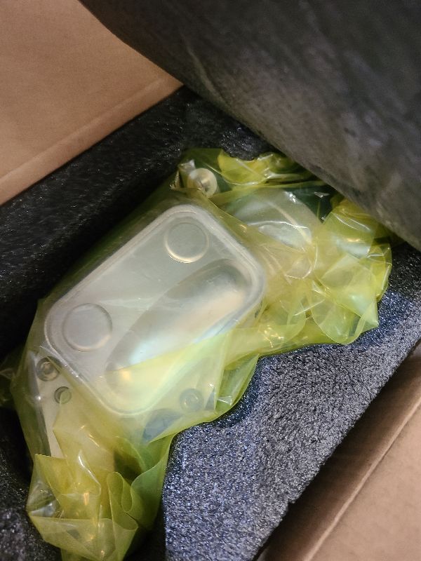 Photo 1 of 11428643745 Engine Oil Cooler for MINI COOPER R55 R60 R58 R56 R57 R59 R61 1.6L 1.6T Replace# 11427552687 11427583112 11428643749 V22600055 V42600008 V864374580 06013729 CLC278000S