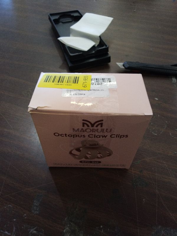 Photo 1 of 2.8 Inch Medium Octopus Hair Clips for Women, Matte Claw Clips for Thin Hair, Strong Hold Non-slip Spider Octopus Clip for Fine Hair Jaw Clips