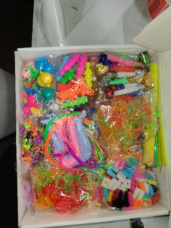 Photo 1 of 1000Pcs Bulk Party Favors for Kids, Fidget Toys Pack,Stocking Stuffers, Treasure Box Chest, Birthday Party, Classroom Carnival Prizes, Pinata Stuffers, Goodie Bag Stuffers, Stress Relief, Sensory Toys