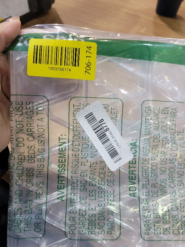 Photo 1 of 24 Pieces Transparent Clear Tablecloth Clips, Plastic Table Cloth Clips?Windproof Table Cover Holder Clamps?Table Cloth Holder for Christmas Home Wedding Party Indoor Outdoor Camping Picnic (Large)