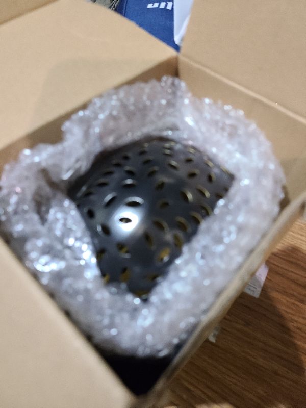 Photo 1 of 2 Pcs Solar Table Lantern Outdoor Waterproof Flickering Flame Solar Powered LED Light Decorative Metal Outdoor Lamp for Outside Indoor Desk Tabletop Bedroom Patio Garden Pathway Yard (Black)