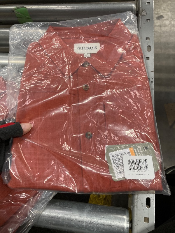 Photo 1 of BASS OUTDOOR Men's Short Sleeve UV Protection Cationic Button Up Shirt Standard, RED Ochre