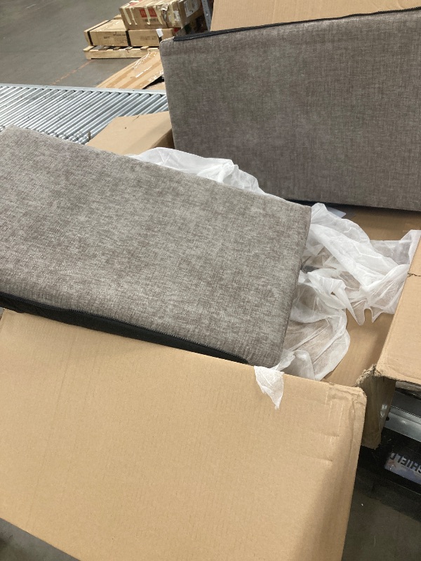 Photo 1 of ***BOX 3 0F 3***

Sectional Cloud Couch with 2 Ottomans, Oversized 4 Seat Sleeper Sofa with 2 Throw Pillows, Convertible Upholstered U Shaped Cozy Sofa Furniture Set for Living Room and Office, GREY