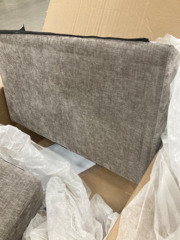 Photo 1 of ***BOX 3 0F 3***

Sectional Cloud Couch with 2 Ottomans, Oversized 4 Seat Sleeper Sofa with 2 Throw Pillows, Convertible Upholstered U Shaped Cozy Sofa Furniture Set for Living Room and Office, GREY