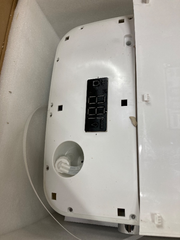 Photo 1 of ***ITEM IS UNUSED BUT OUTSIDE IS DIRTY FROM HANDLING***Smart Toilet with Bidet Built in, Bidet Toilet with Heated Seat and Night Light, One Piece Toilet for Bathroom, Auto Soft Close, UV-C light, Foam Shield, Full/Half Flush***ITEM IS UNUSED BUT OUTSIDE I
