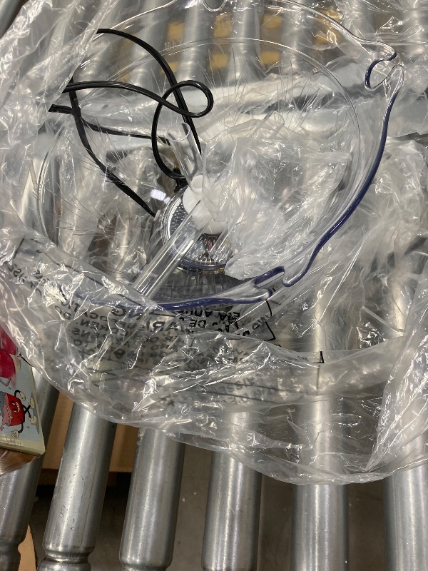 Photo 1 of 3-Tier 1.5-Gal Vintage Collection Lighted Party Chocolate Fountain in Clear