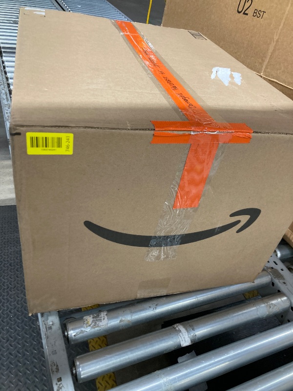 Photo 1 of *Cracked at bottom* Mind Reader Slim Laundry Hamper with Lid, 60L Clothes Basket, Ventilated Plastic, Navy