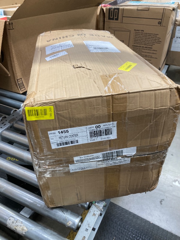 Photo 1 of *FACTORY SEALED* MAXYOYO Adult 6 Inch Folding Queen Futon Mattresses Tri-Fold Camping Mattress with Washable Cover