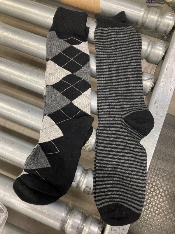 Photo 1 of **ONLY 2 PAIRS-SEE PIC***Amazon Essentials Mens Comfortable Patterned Dress Socks, 5 Pairs, Black/Dots/Plaid/Stripe, Size 13-15