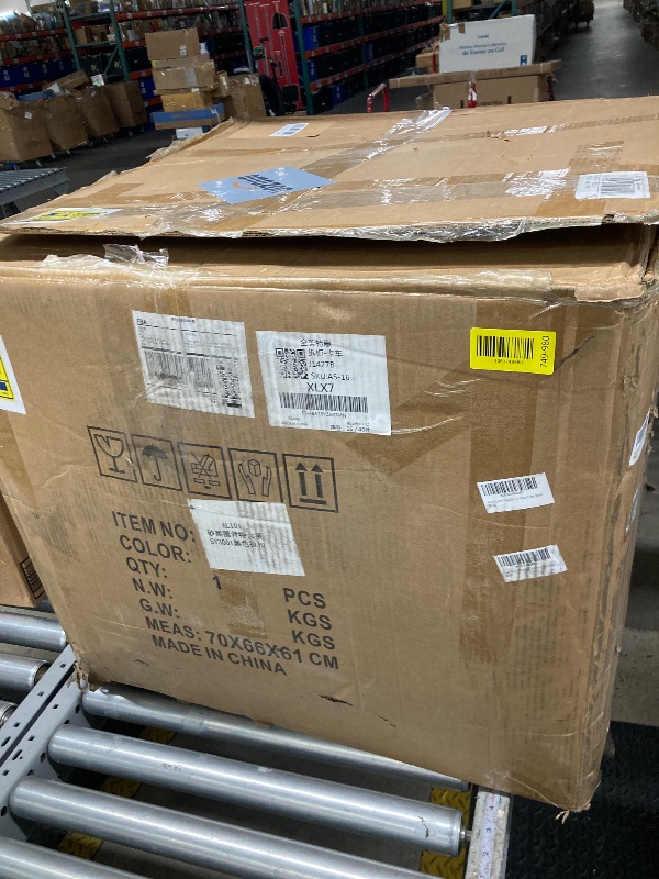 Photo 1 of ***(DAMAGED -SELLING AS IS PARTS ONLY)*** 
Grace&Grace Vintage Barber Chair for Barbershop,Heavy Duty Recline Salon Chair for Hair Beauty Stylist Tattoo Home (Black)