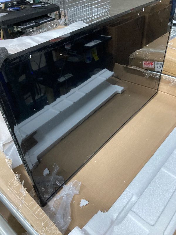 Photo 1 of ***MISSING PARTS -SELLING AS IS *** Samsung 43-Inch Class QLED Q7F Series Samsung Vision AI Smart TV (2025 Model, 43Q7F) Quantum HDR, Object Tracking Sound Lite, Q4 AI Gen1 Processor, 4K upscaling, Gaming Hub, Alexa Built-in  ***BOX RIPPED/TORN***