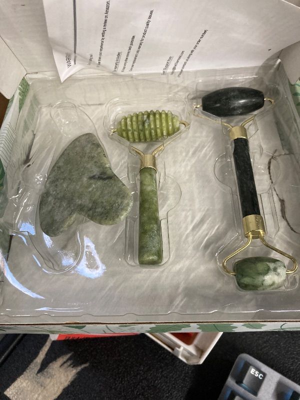 Photo 1 of **MISSING ONE**4-pcs Jade Roller & Gua Sha Set, Facial Roller Massager with Gua Sha Scraping Tool, Jade Stone Massager for Anti-aging, Slimming & Firming, Rejuvenate Face and Neck, Remove Wrinkles & Eye Puffiness