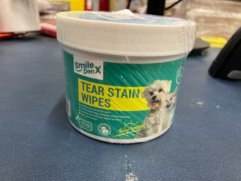 Photo 1 of ***bb 10/30/2027****SmileDenX Dog Eye Wipes, Gentle Eye Wipes for Dogs & Cats, Pet Eye Cleaner Wash Removes Discharge, Crust, Debris, and Gunk (100, Unscent)