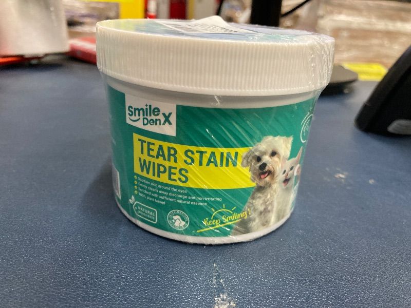 Photo 1 of ***bb 10/30/2027**** Dog Eye Wipes, Gentle Eye Wipes for Dogs & Cats, Pet Eye Cleaner Wash Removes Discharge, Crust, Debris, and Gunk (100, Unscent)