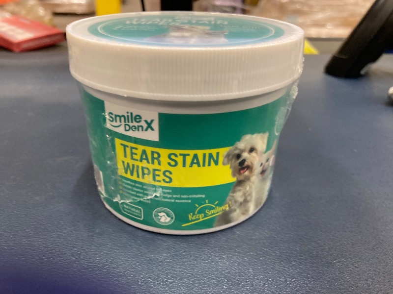 Photo 1 of ***BB 10/30/2027***SmileDenX Dog Eye Wipes, Gentle Eye Wipes for Dogs & Cats, Pet Eye Cleaner Wash Removes Discharge, Crust, Debris, and Gunk (100, Unscent)