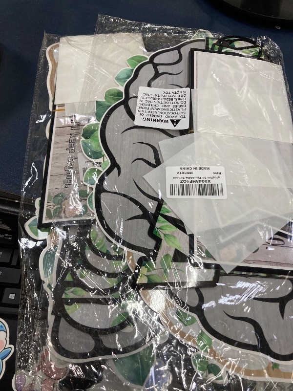 Photo 1 of *** 2 pack***gisgfim 34 Pcs Spanish Bulletin Board Eucalyptus Spanish Classroom Growth Mindset Posters Inspirational Positive Sayings Accents Display Set for Teacher Students Elementary Middle School Supplies