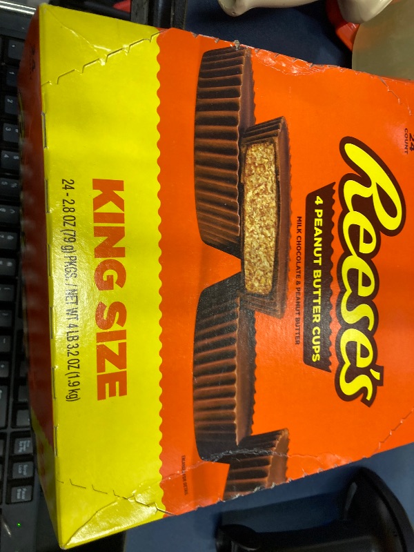 Photo 1 of ***BB 11/2025***Reese's Peanut Butter Cup King Size 2.8 oz, 24/Box