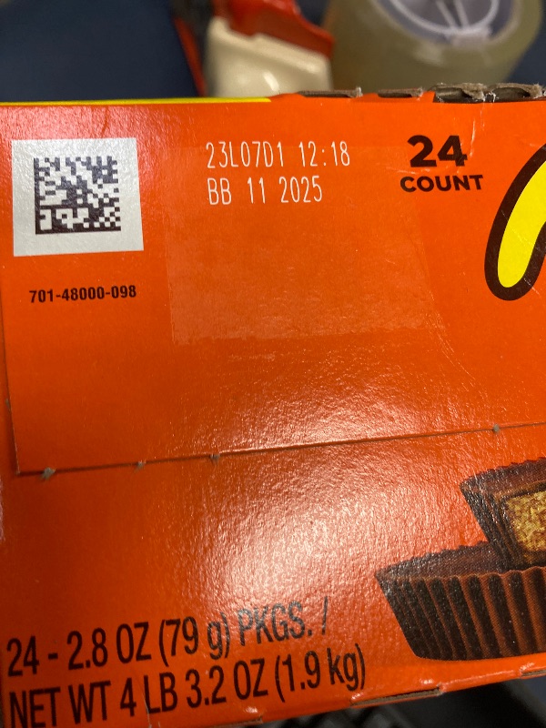 Photo 1 of ***BB 11/2025***Reese's Peanut Butter Cup King Size 2.8 oz, 24/Box