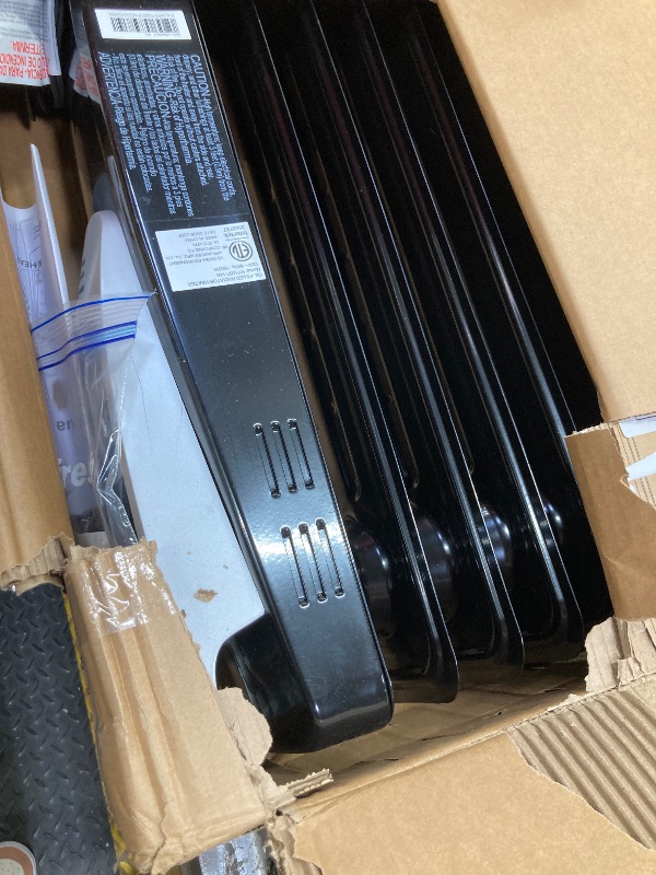 Photo 1 of ***The model may vary****
Pelonis Digital Oil Filled Heater, Black