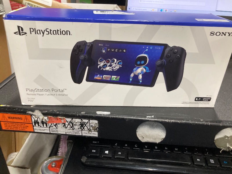 Photo 1 of *****company seal*****
PlayStation Portal Remote Player - Midnight Black