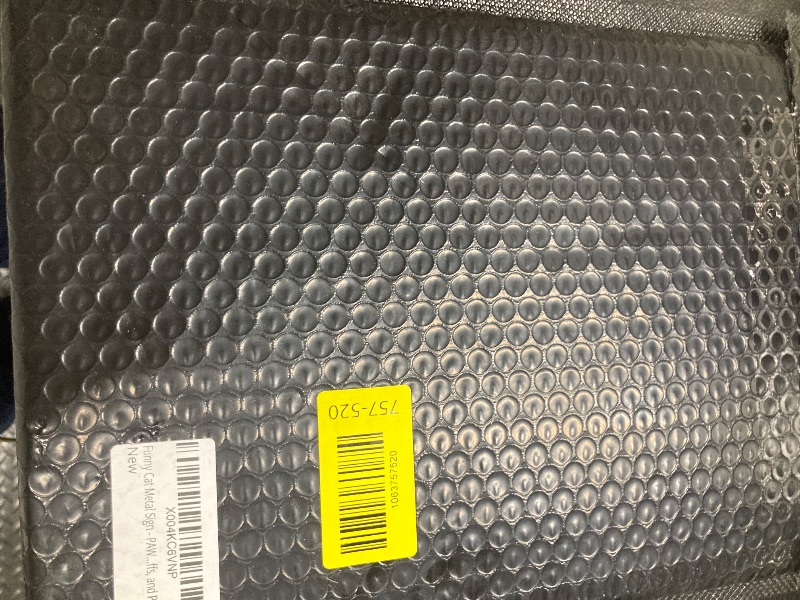 Photo 1 of *****Factory seal*****

Funny Garden Decor Sign, Vintage Gardening Gift, Sign for Home Garden Kitchen Greenhouse Yard, Greenhouse, Living Room, Aluminum, 12 x 8 inches (JAWS PAWS Shark Cat)