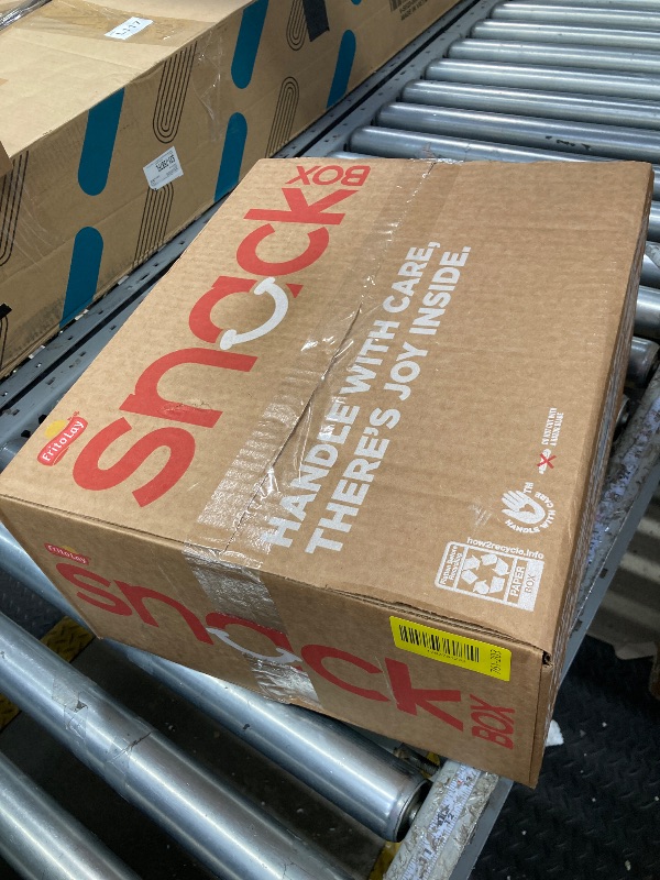 Photo 1 of 
******NO RETURN******
Miss Vickies Kettle Cooked Potato Chips Variety Pack, 1.375 Ounce Bags 28 Count (09/9/2025