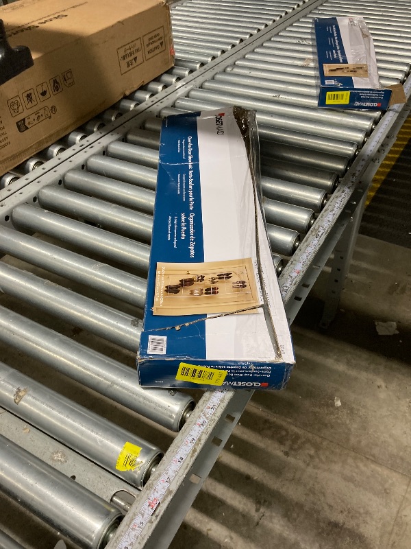 Photo 1 of ****It's used, it's missing a part and it's not known if it works 100%.ClosetMaid 8040 18-Pair Over-the-Door Shoe Rack