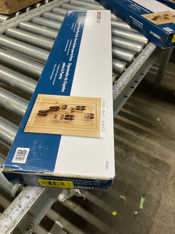 Photo 1 of ***It's used, it's missing a part and it's not known if it works 100%.****ClosetMaid 8040 18-Pair Over-the-Door Shoe Rack