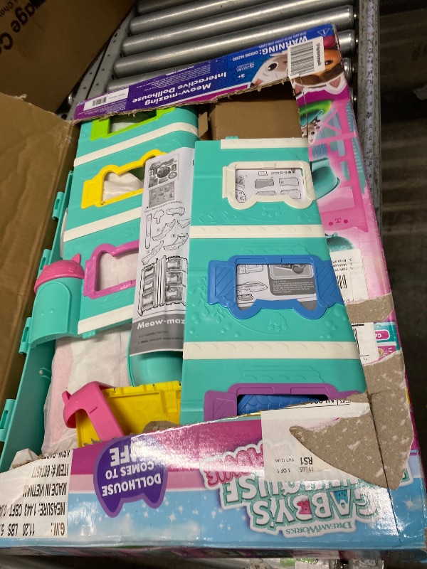 Photo 1 of ***It is used, missing a part, and it is not known if it works 100%.****Gabby's Dollhouse: The Movie, Meow-Mazing Interactive Dollhouse, 7 Rooms, LCD Screen Eyes, Figures, Sound FX, Kids Toys for Girls & Boys Ages 3 and Up