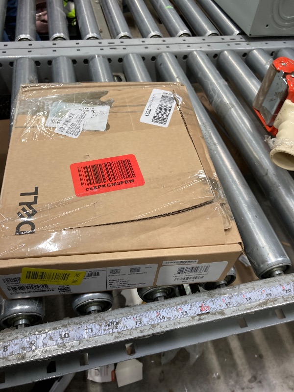 Photo 1 of **It's used; it's unknown if it's missing parts and if it works 100%.***Dell Pro Dock WD25 - USB Type-C with DP Alt Mode Connector, DisplayPort/HDMI/USB 3.2 Gen2 Connectivity, Up to 100-Watt Power delivery - Black