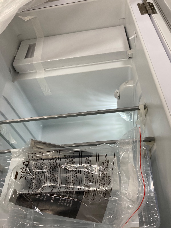 Photo 1 of **It's used, it's unknown if it's missing parts, and it was connected and turned on, but it's not known if it works 100%.***Cooluli Curve 3.8 cu ft Mini Fridge with Freezer - Small Refrigerator for Bedroom, Office, Dorm Room (White, 3.2 cu.ft Refrigerator