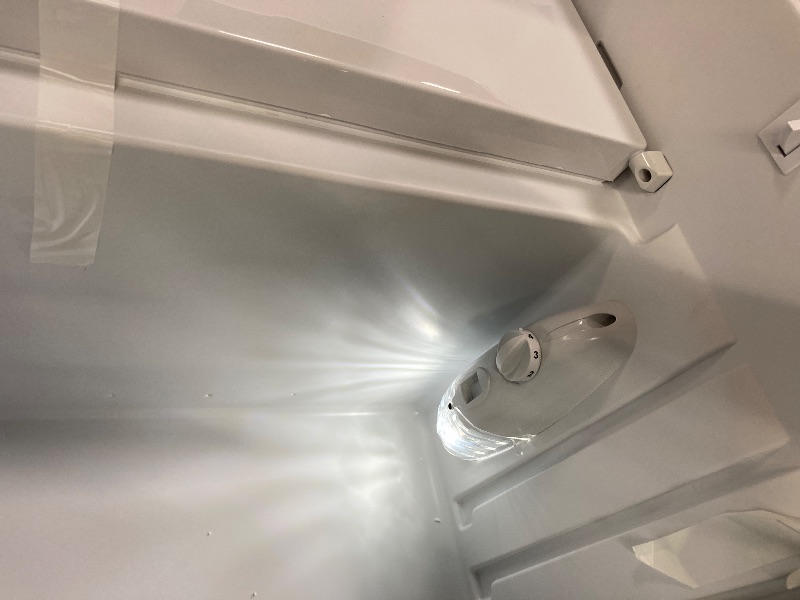 Photo 1 of **It's used, it's unknown if it's missing parts, and it was connected and turned on, but it's not known if it works 100%.***Cooluli Curve 3.8 cu ft Mini Fridge with Freezer - Small Refrigerator for Bedroom, Office, Dorm Room (White, 3.2 cu.ft Refrigerator