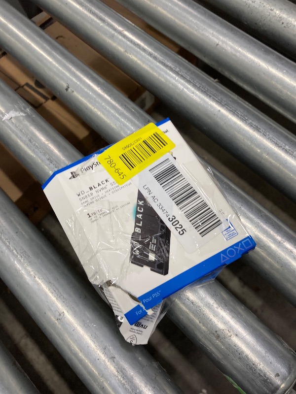 Photo 1 of ***It's used; it's unknown if it's missing parts and if it works 100%.****Western Digital 1TB SN850 NVMe SSD for PS5 Consoles Solid State Drive with Heatsink - Gen4 PCIe, M.2 2280, Up to 7,000 MB/s - WDBBKW0010BBK-WRSN
