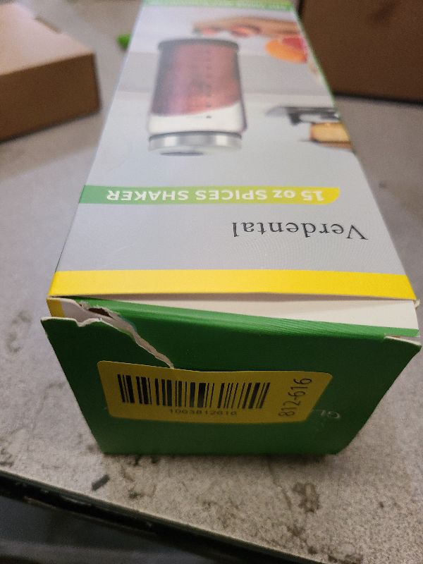 Photo 1 of 15 oz Large Salt Pepper Shakers with Adjustable Outlet Holes Clear Glass Shaker Bottles Spice Seasoning Cans for Kitchen Decor and Home Restaurant BBQ Camping Farmhouse Kitchen Accessories (450 ml)