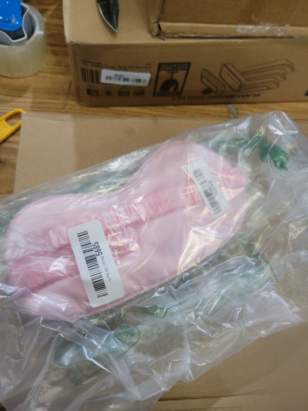 Photo 1 of 1 Pack Sleep Mask, Silk Eye Mask with Elastic Strap, Breathable Eye Mask for Sleeping,Travel, Girls, Women, Men (Pink)