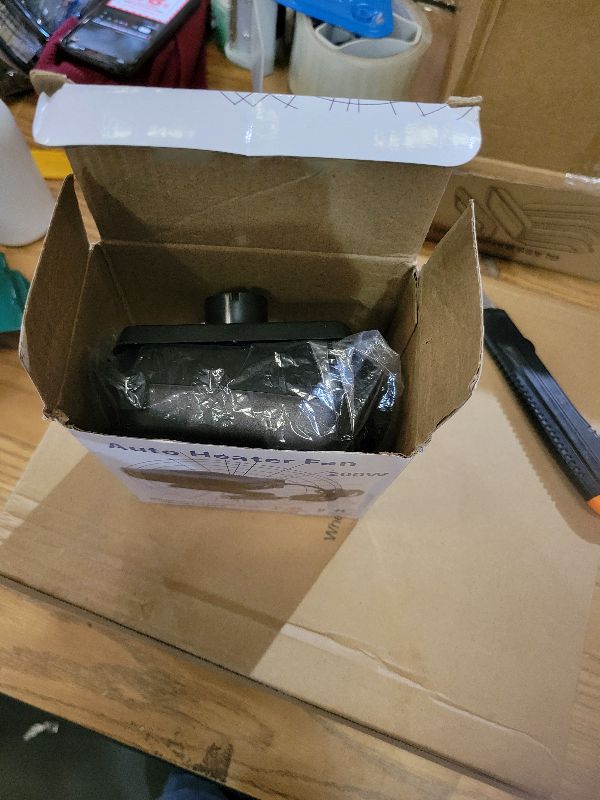 Photo 1 of 12v 200W Car Heater, Portable Car Heater and Defroster, Windshield Defogger, 12 Volt That Plugs Into Cigarette Lighter, Calenton para Carro, 360° Rotation (Black)